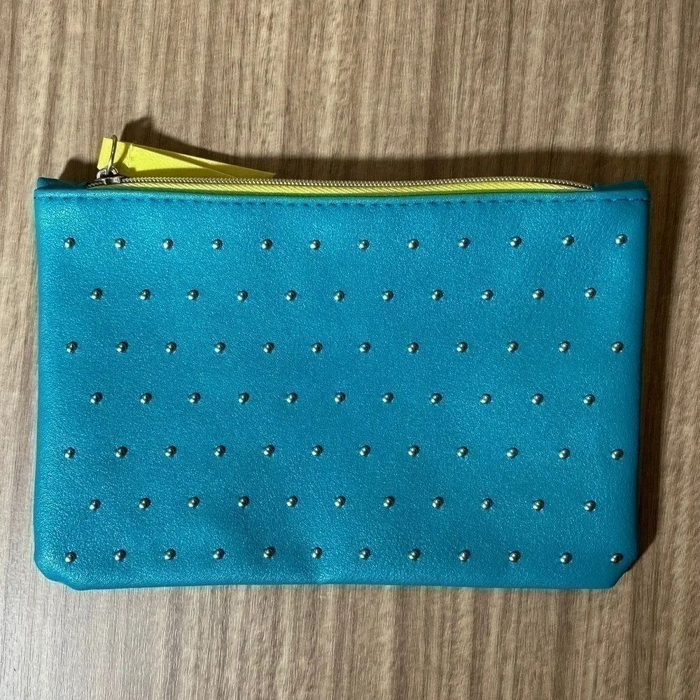 New! Set of 3 Ipsy make‎ up bags